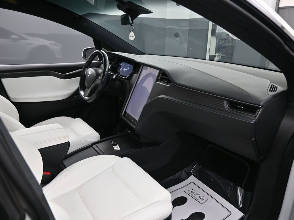 Used 2021 Tesla Model X Performance image 31