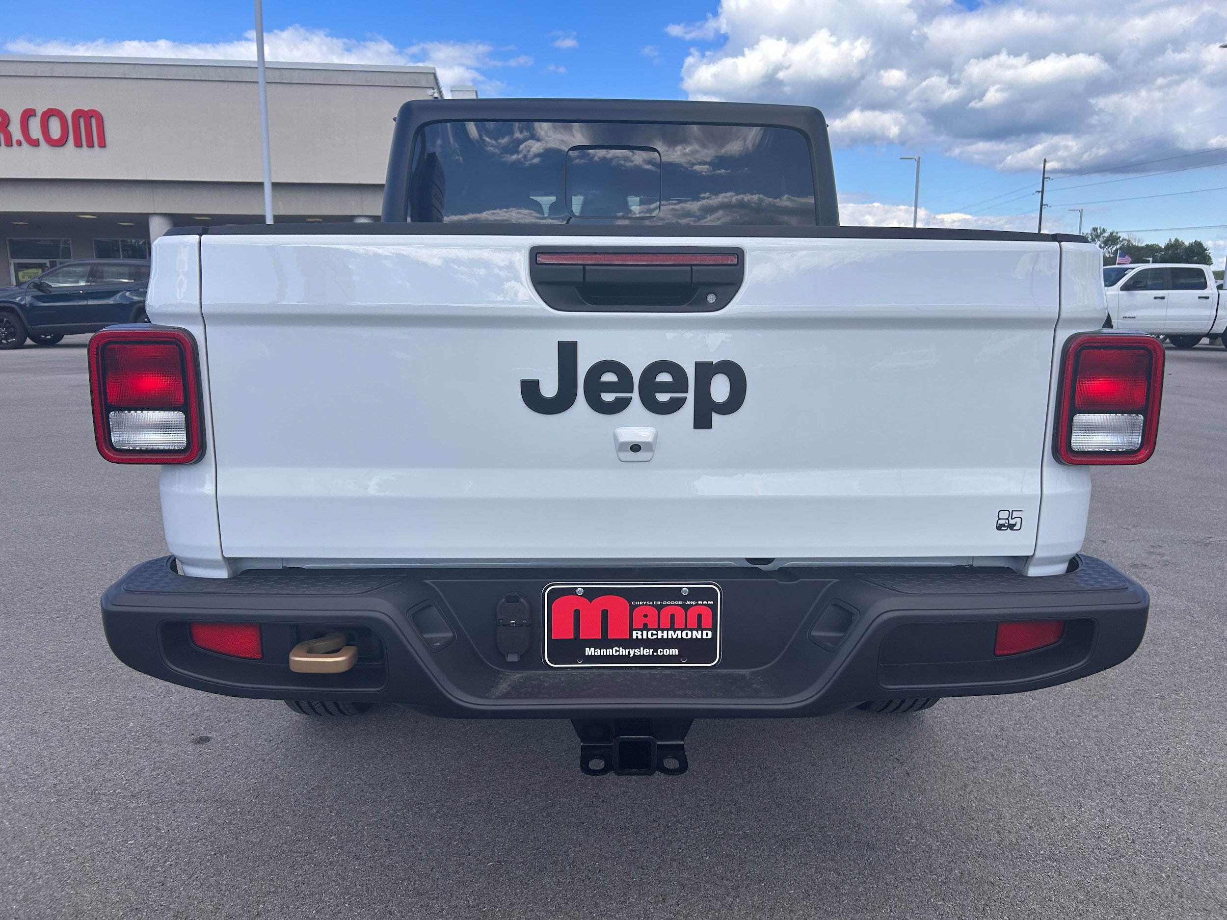 New 2026 Jeep Gladiator Sport AWD/4WD image 4