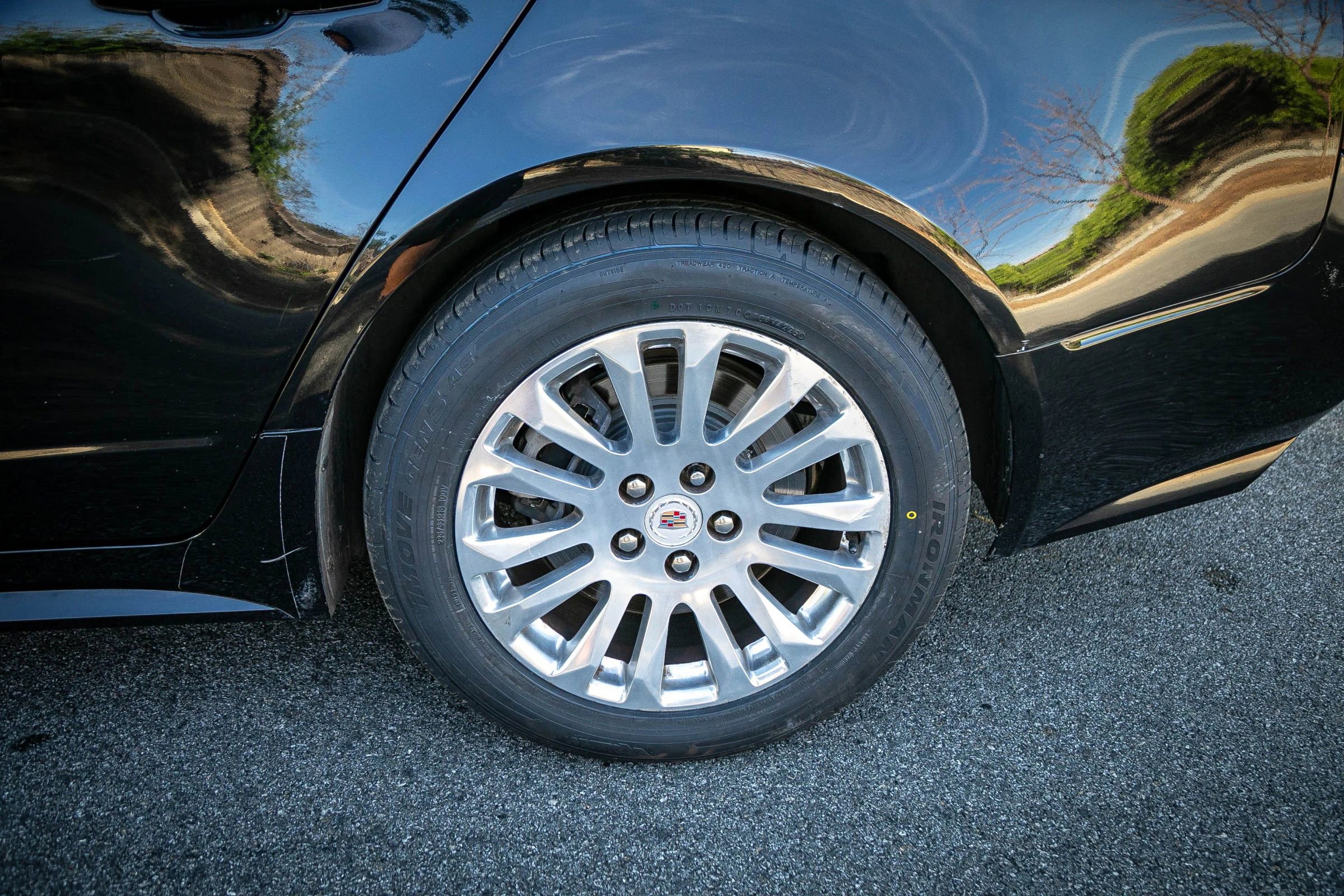 Used 2010 Cadillac CTS Premium image 9