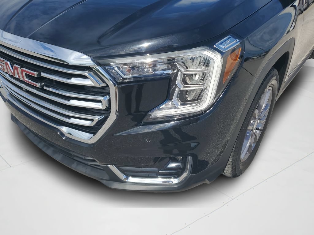 Used 2024 GMC Terrain SLT w/ Tech Package AWD/4WD image 9