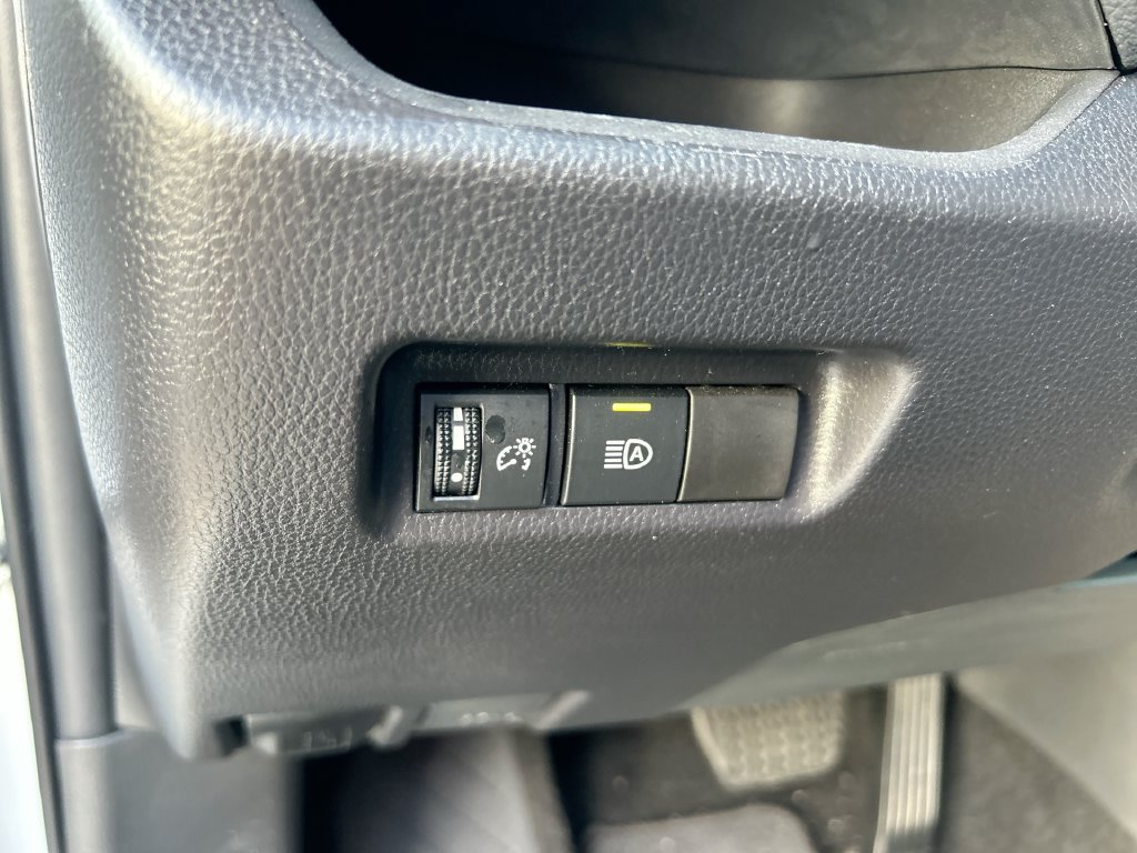 Certified 2025 Toyota RAV4 XLE FWD image 14
