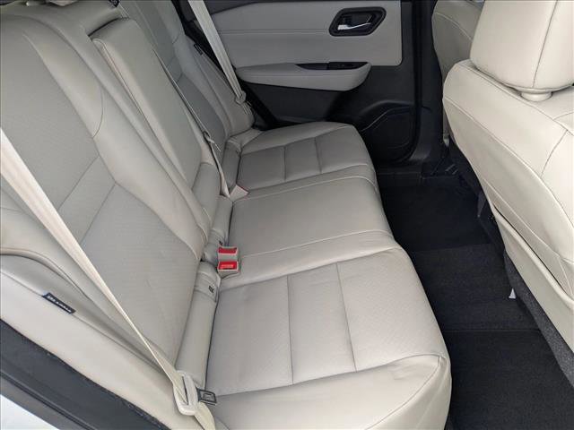 Used 2023 Nissan Rogue SV w/ SV Premium B Package image 21