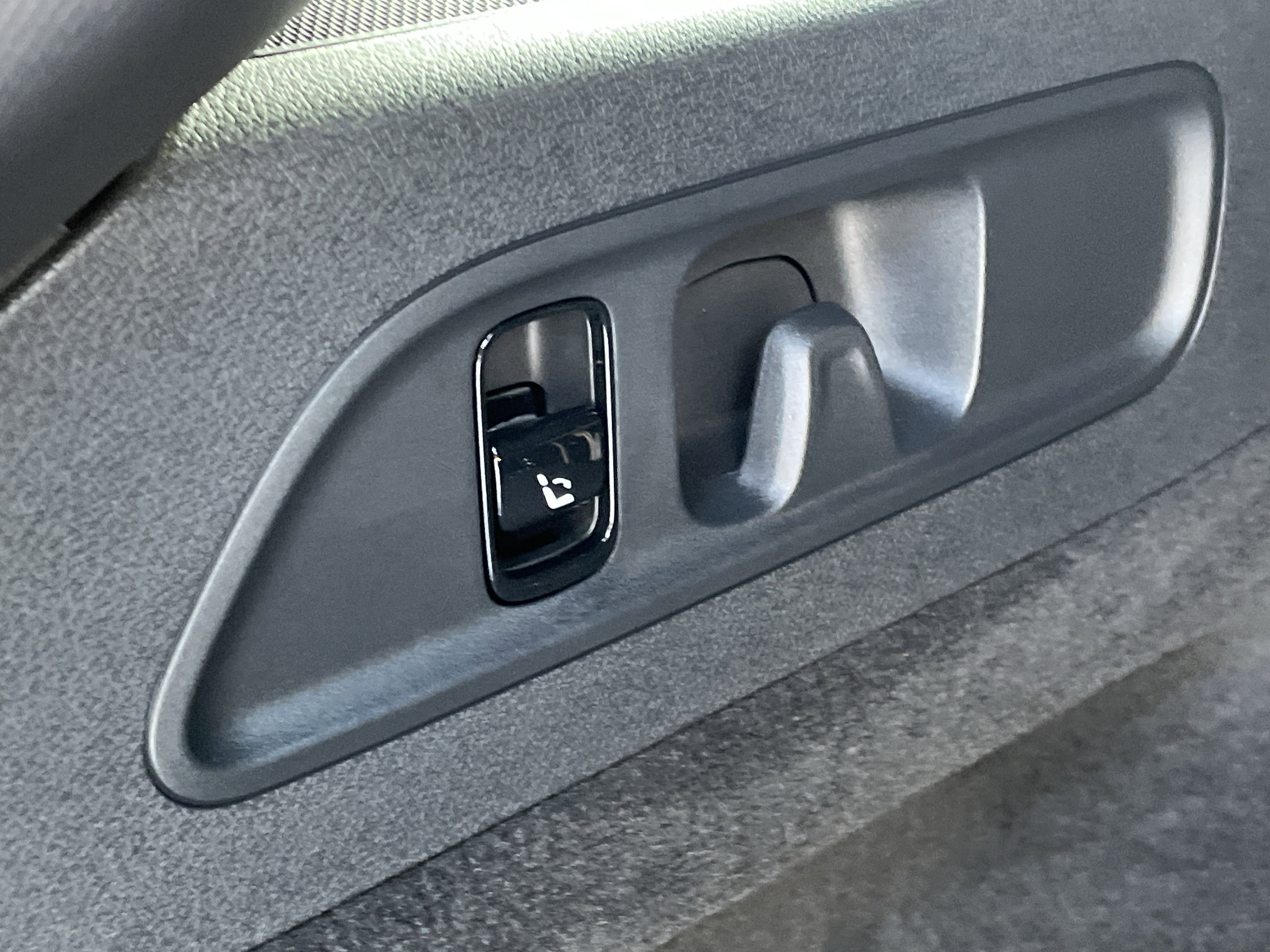 Certified 2026 Mercedes-Benz E 450 4MATIC All-Terrain Wagon image 11