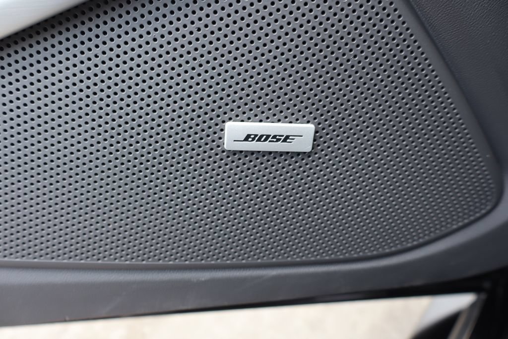 Used 2022 Chevrolet Camaro ZL1 RWD image 17