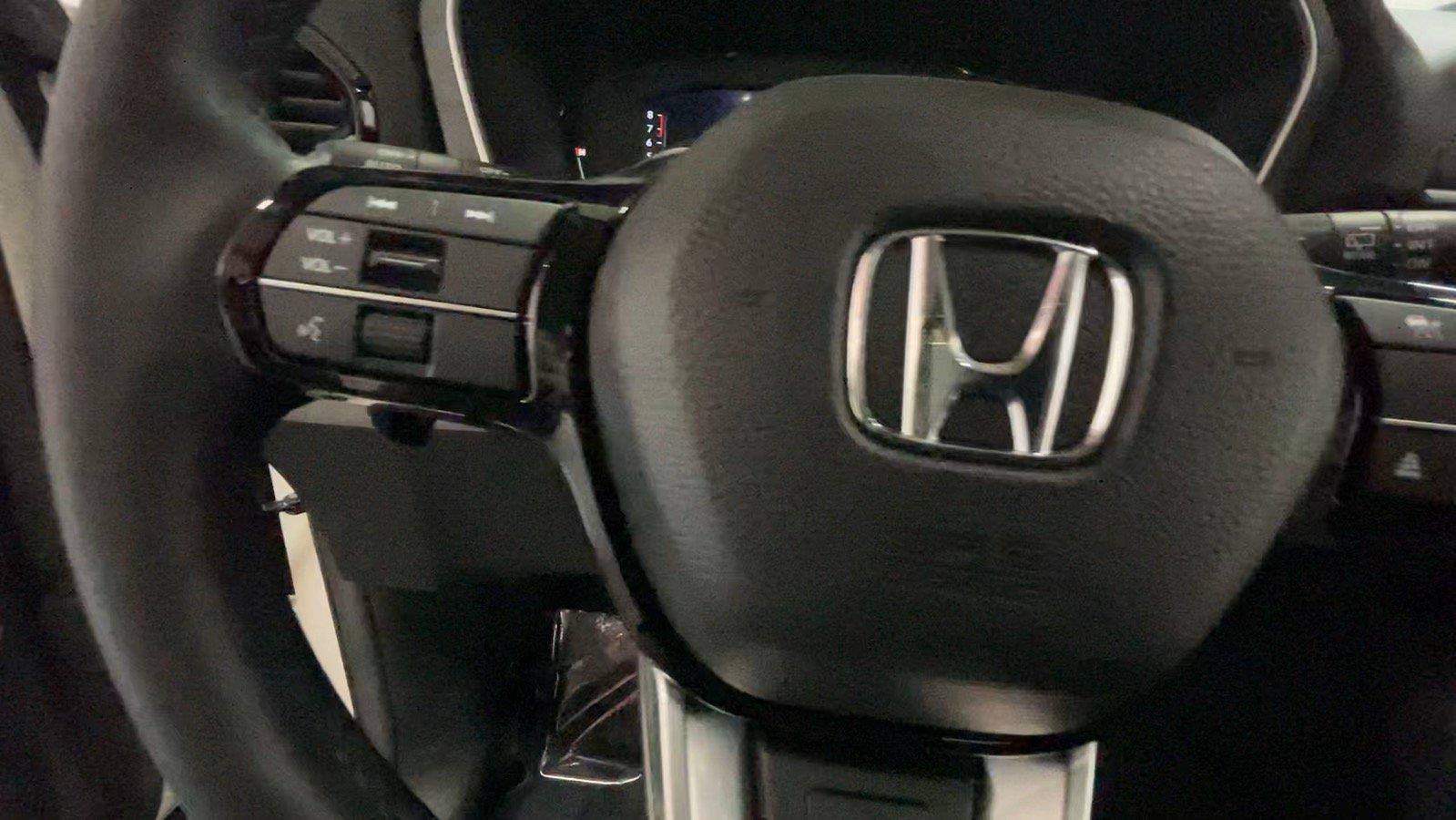 Used 2025 Honda Pilot Elite image 33