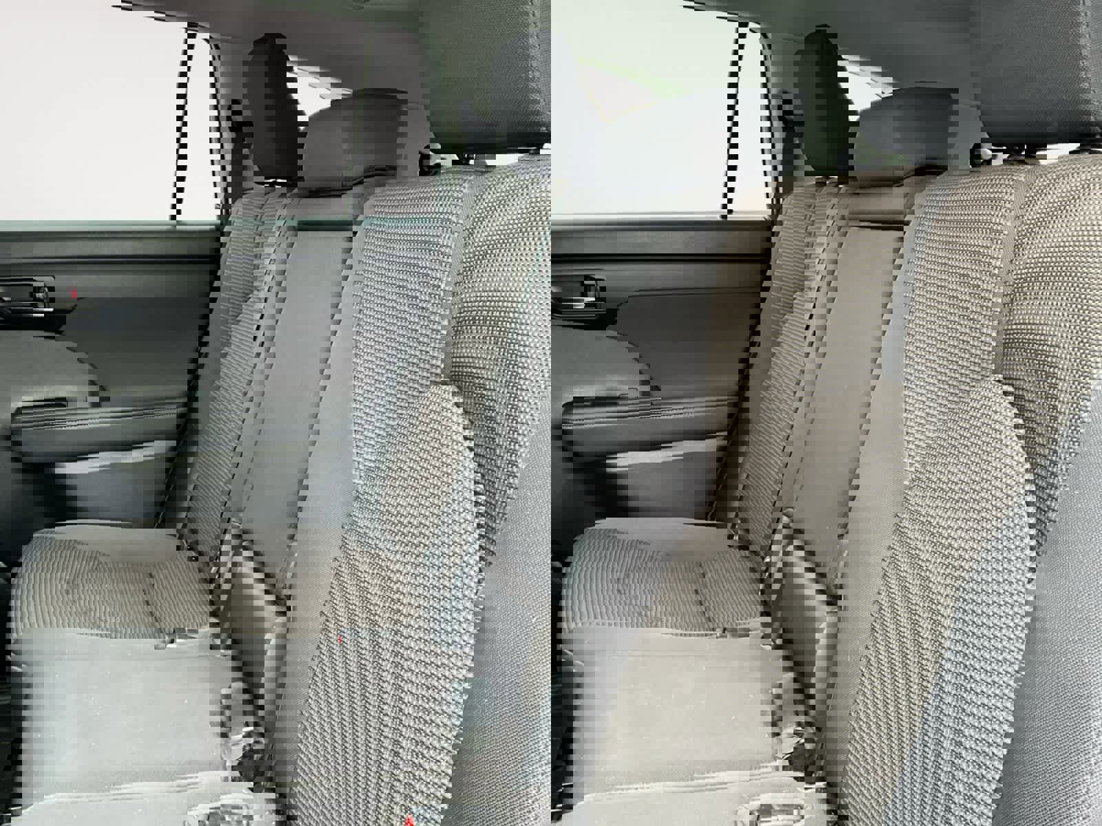 Used 2023 Toyota Highlander L image 21