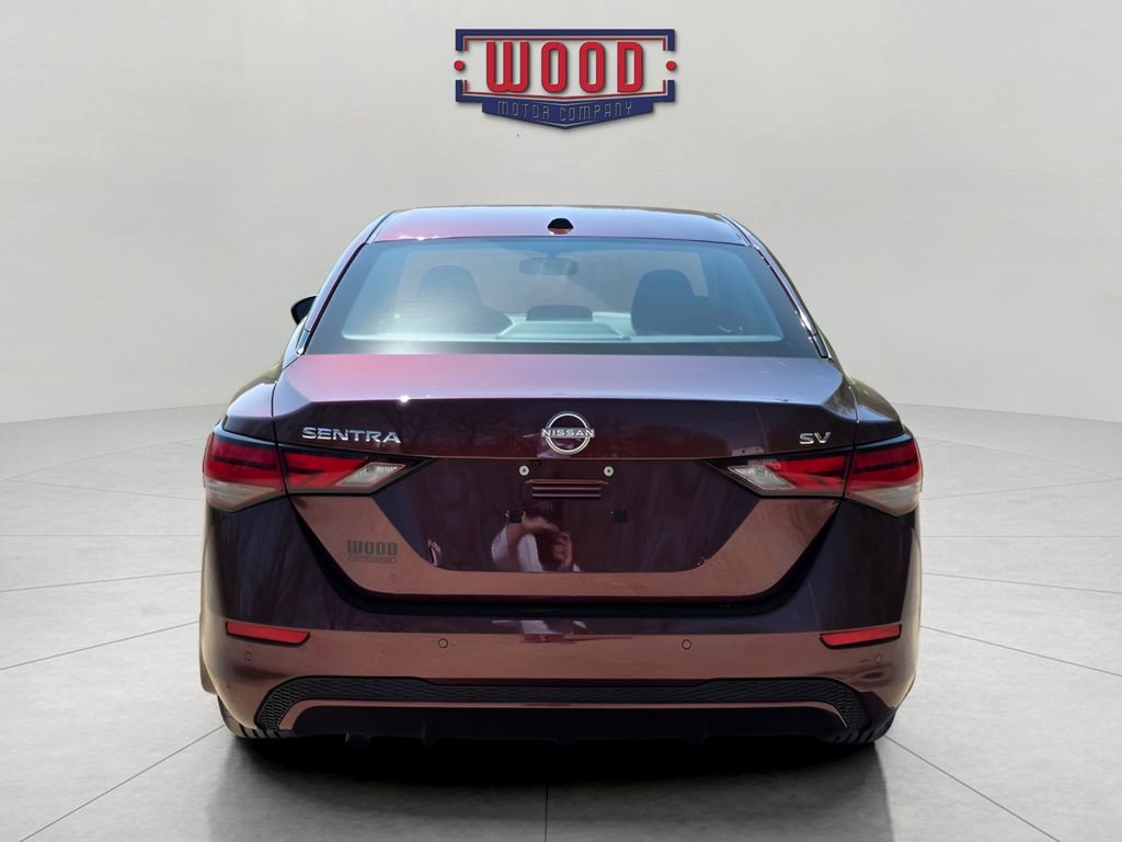 Used 2024 Nissan Sentra SV image 3