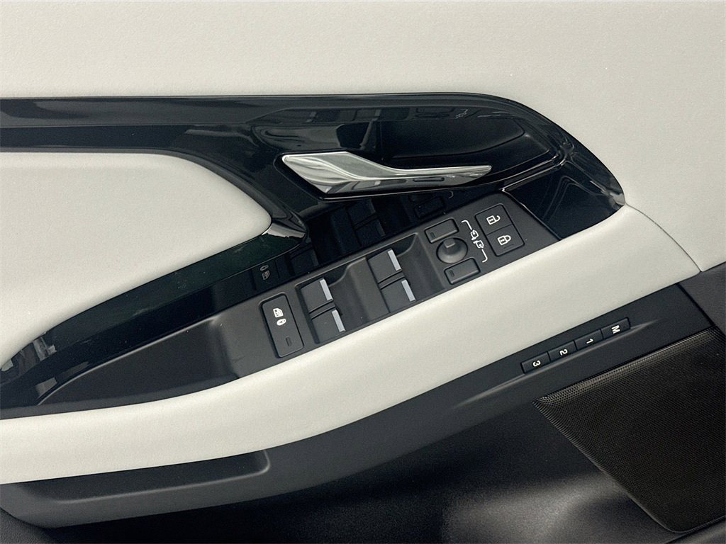 New 2026 Land Rover Range Rover Evoque S image 17