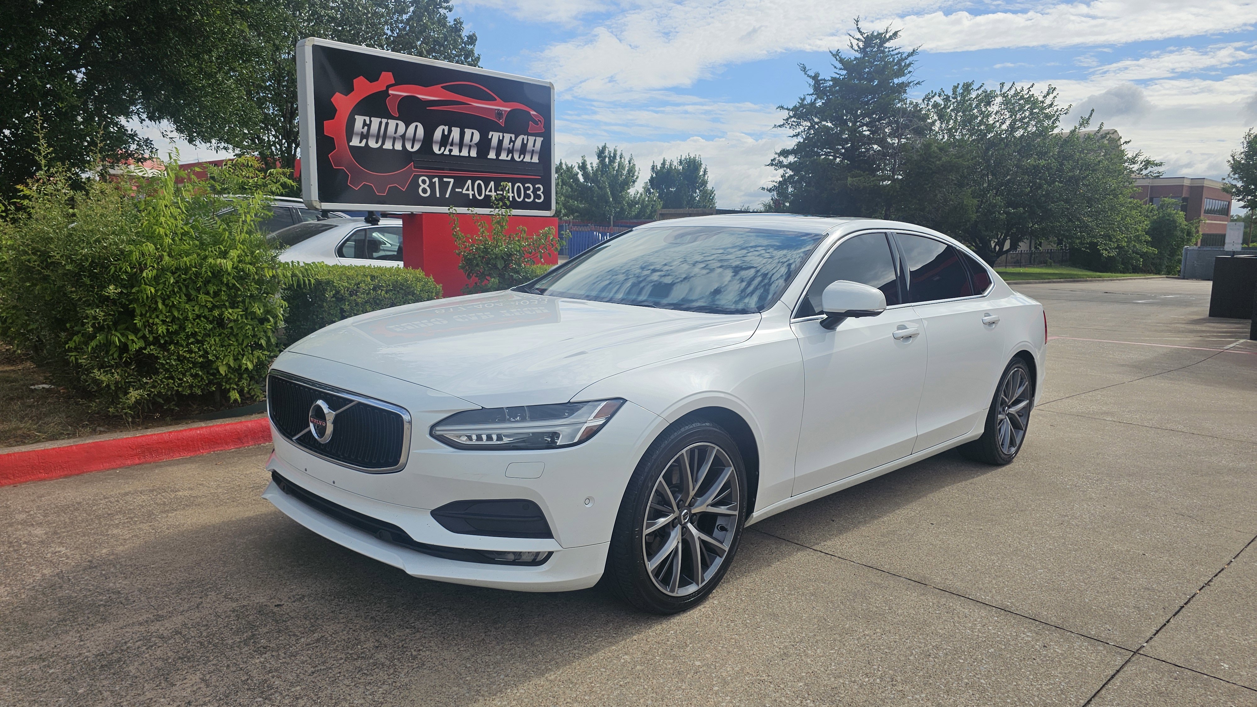 Used 2018 Volvo S90 T5 Momentum w/ Convenience Package
