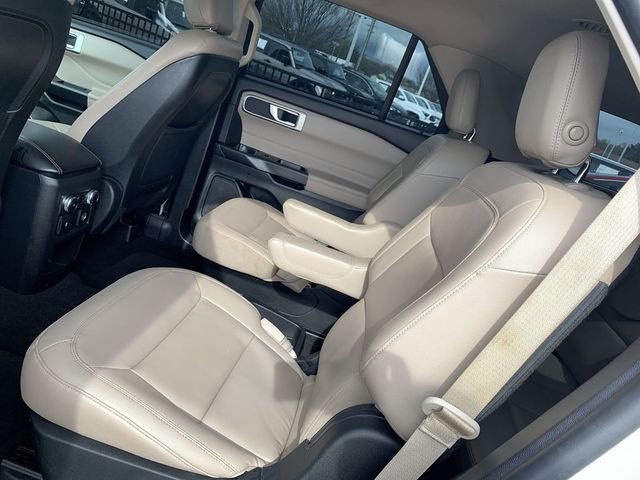 Used 2020 Ford Explorer XLT w/ Equipment Group 202A image 10