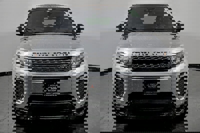 Used 2019 Land Rover Range Rover Evoque SE Premium AWD/4WD image 4