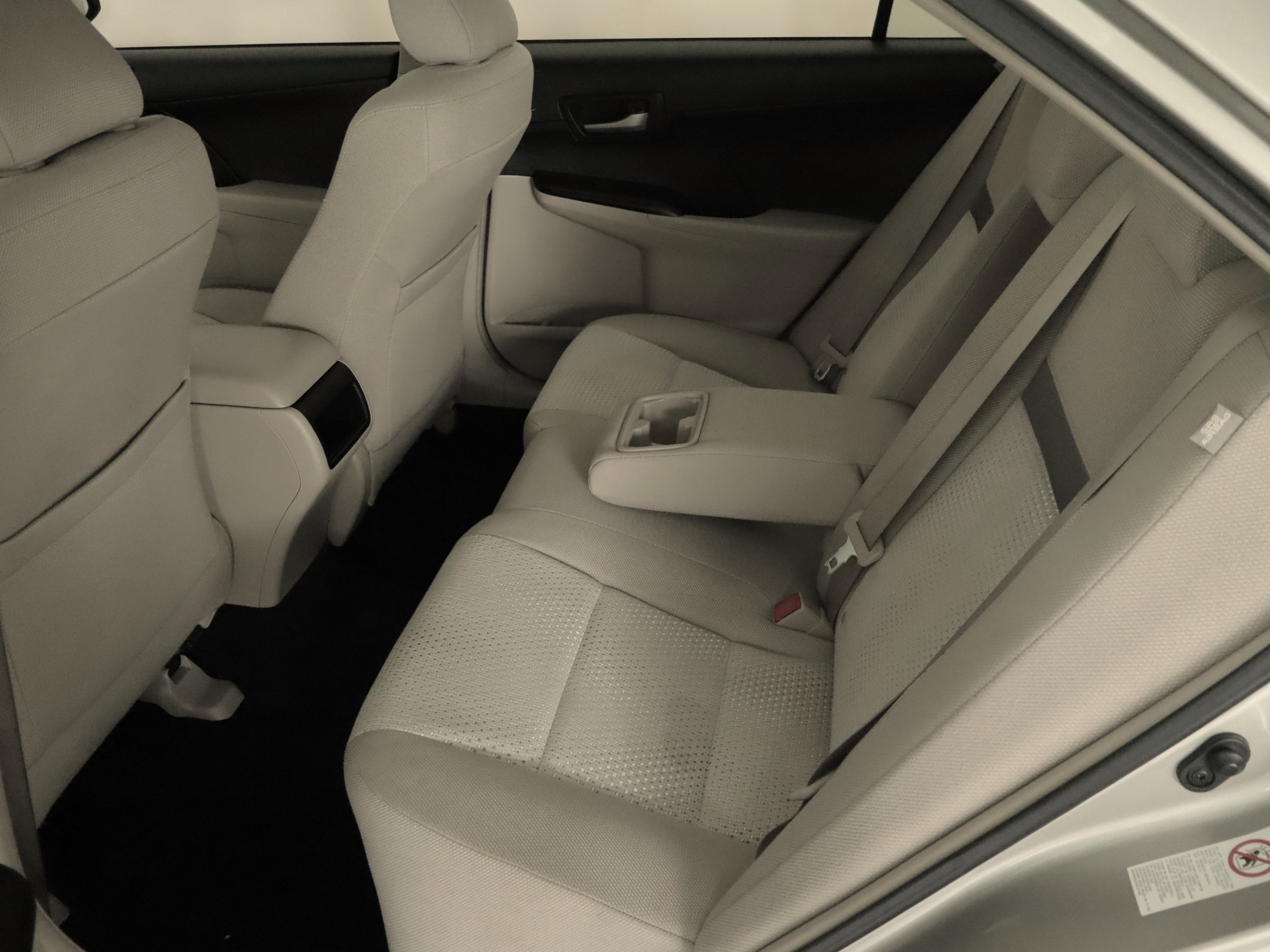 Used 2014 Toyota Camry FWD image 8