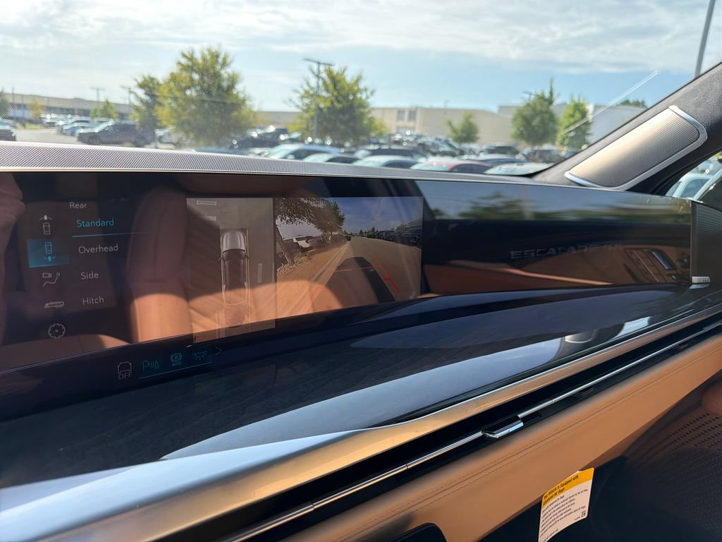 New 2026 Cadillac Escalade IQL Sport 2 w/ LPO, ONYX Package AWD/4WD image 31
