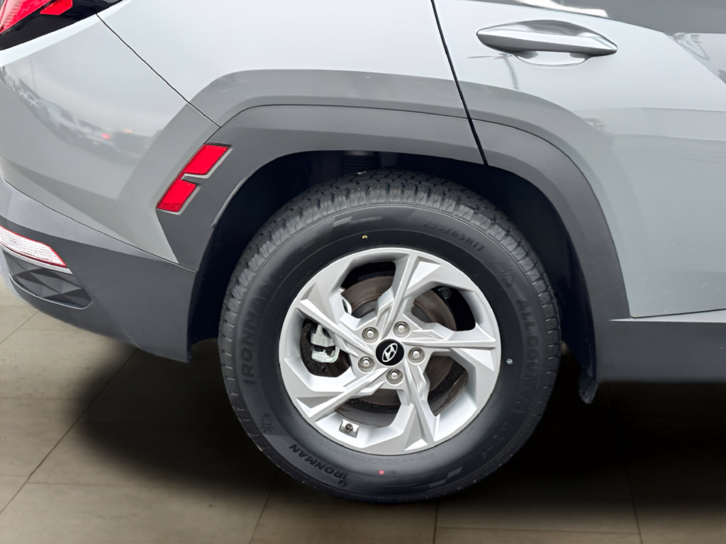 Used 2024 Hyundai Tucson SEL FWD image 40
