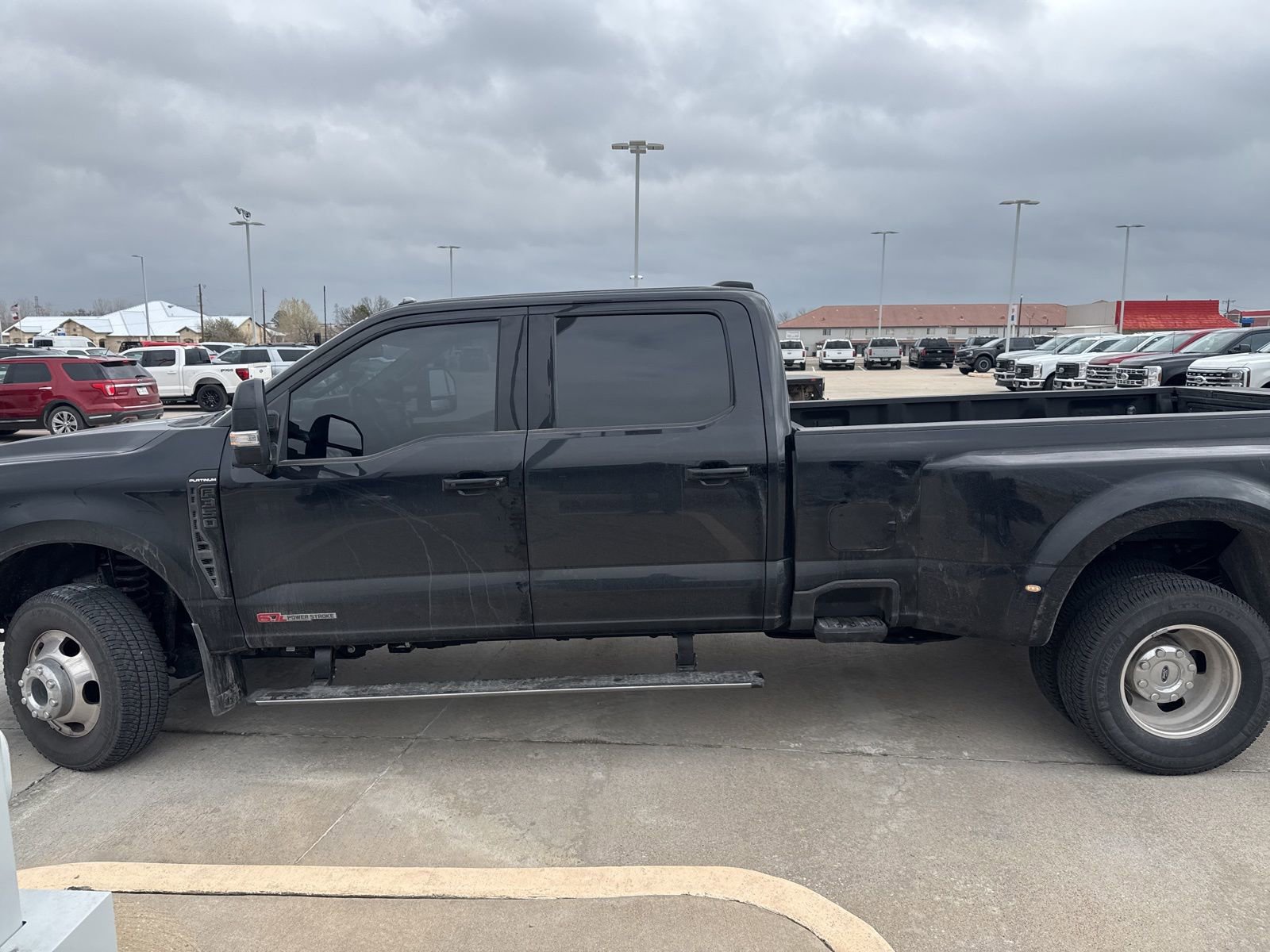 Used 2025 Ford F350 Platinum image 7