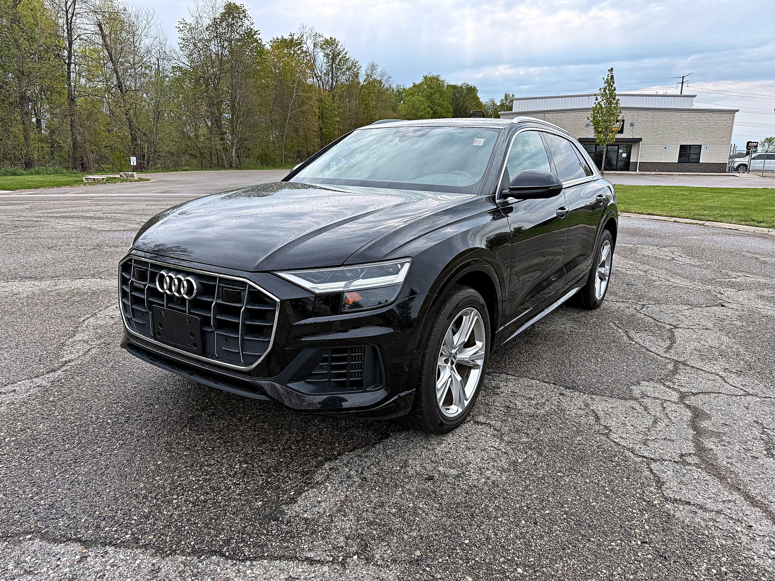 Used 2019 Audi Q8 Premium Plus AWD/4WD image 5