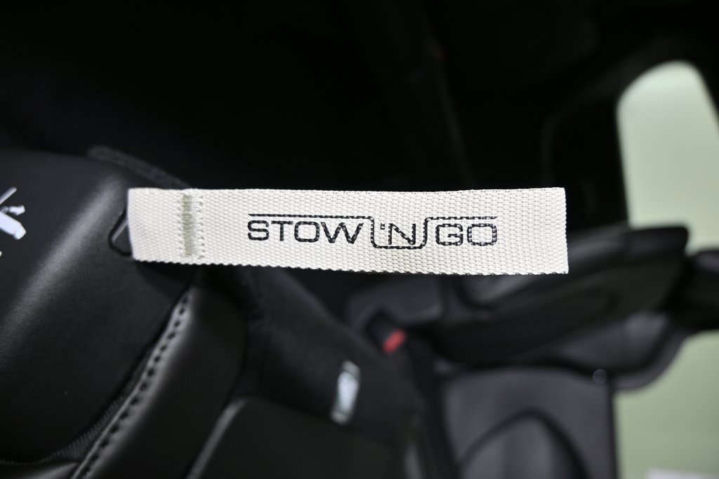 New 2026 Chrysler Pacifica Select image 16