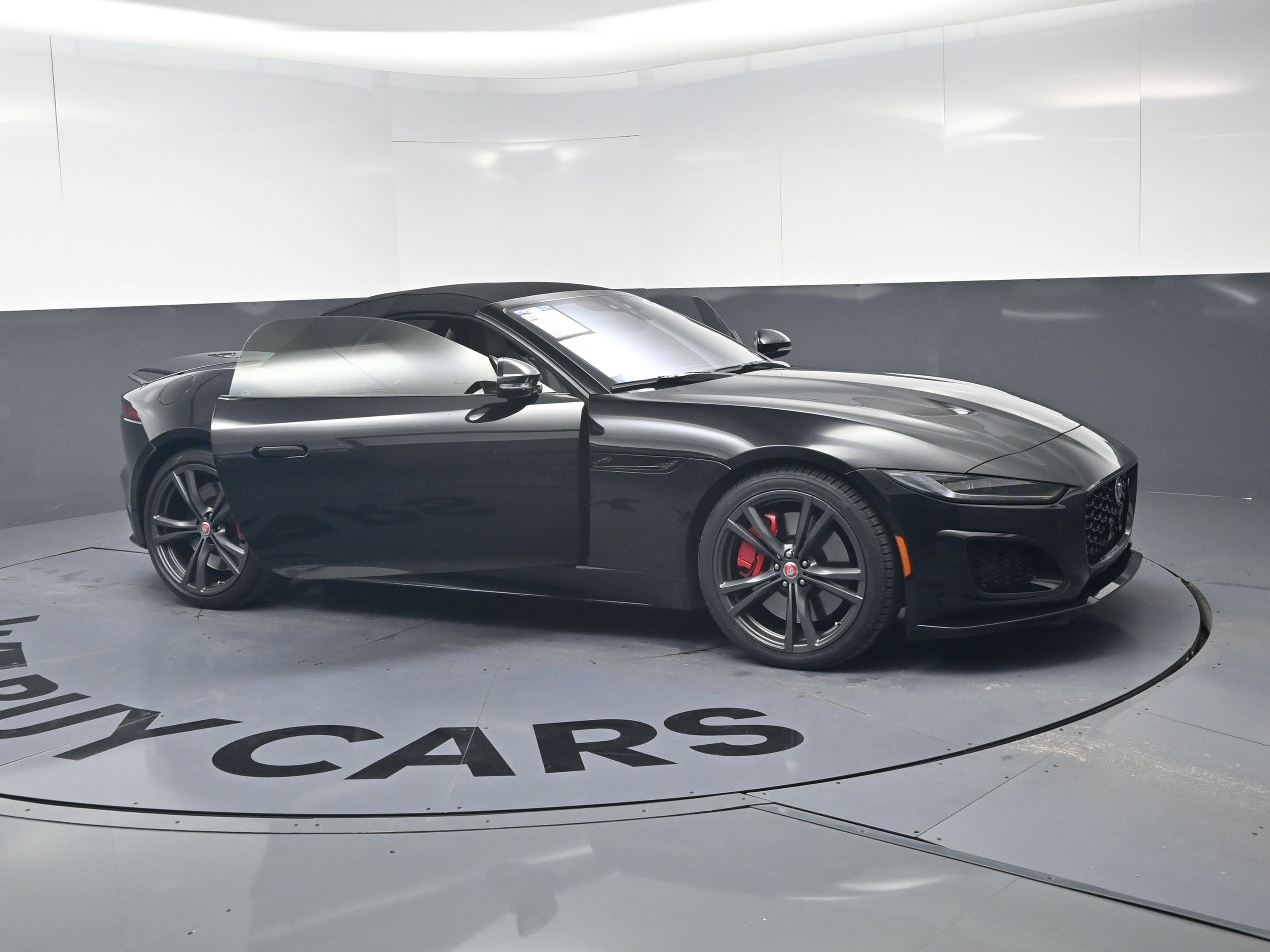 Used 2021 Jaguar F-TYPE R AWD/4WD image 19
