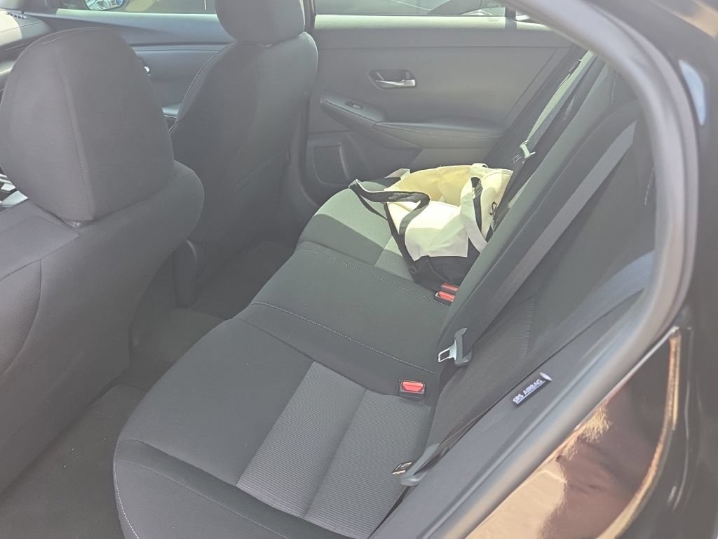 Used 2023 Nissan Sentra SV w/ All-Weather Package FWD image 9