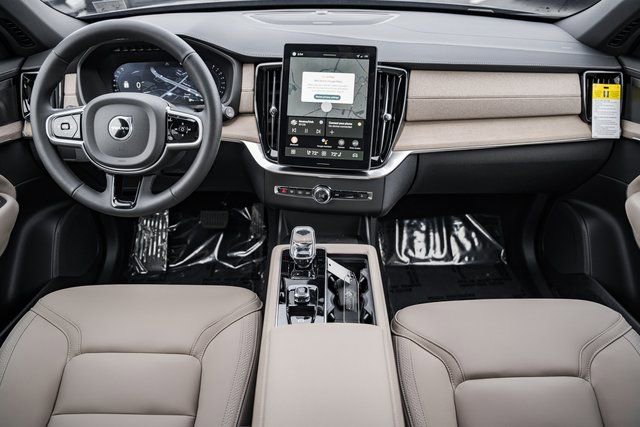 New 2026 Volvo XC90 B6 Plus w/ Protection Package Premier image 20