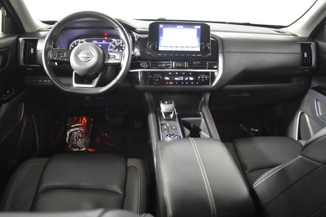 Certified 2024 Nissan Pathfinder SL w/ Black Appearance Package image 29