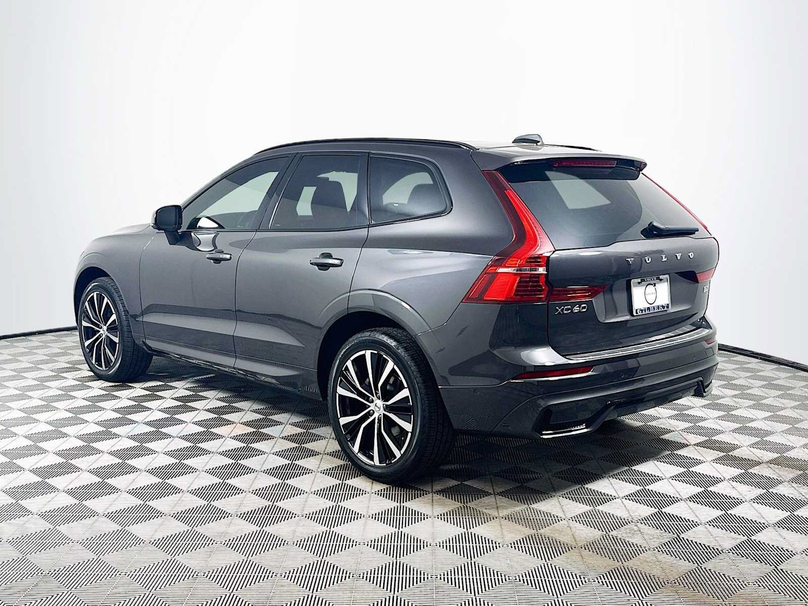 Used 2023 Volvo XC60 B5 Plus w/ Climate Package AWD/4WD image 5
