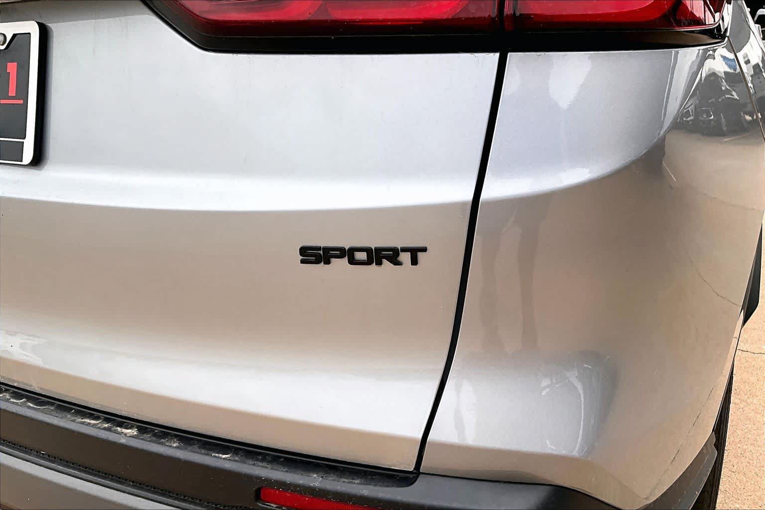 Used 2025 Honda CR-V Sport image 10