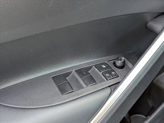 Used 2024 Toyota Corolla Cross LE image 24