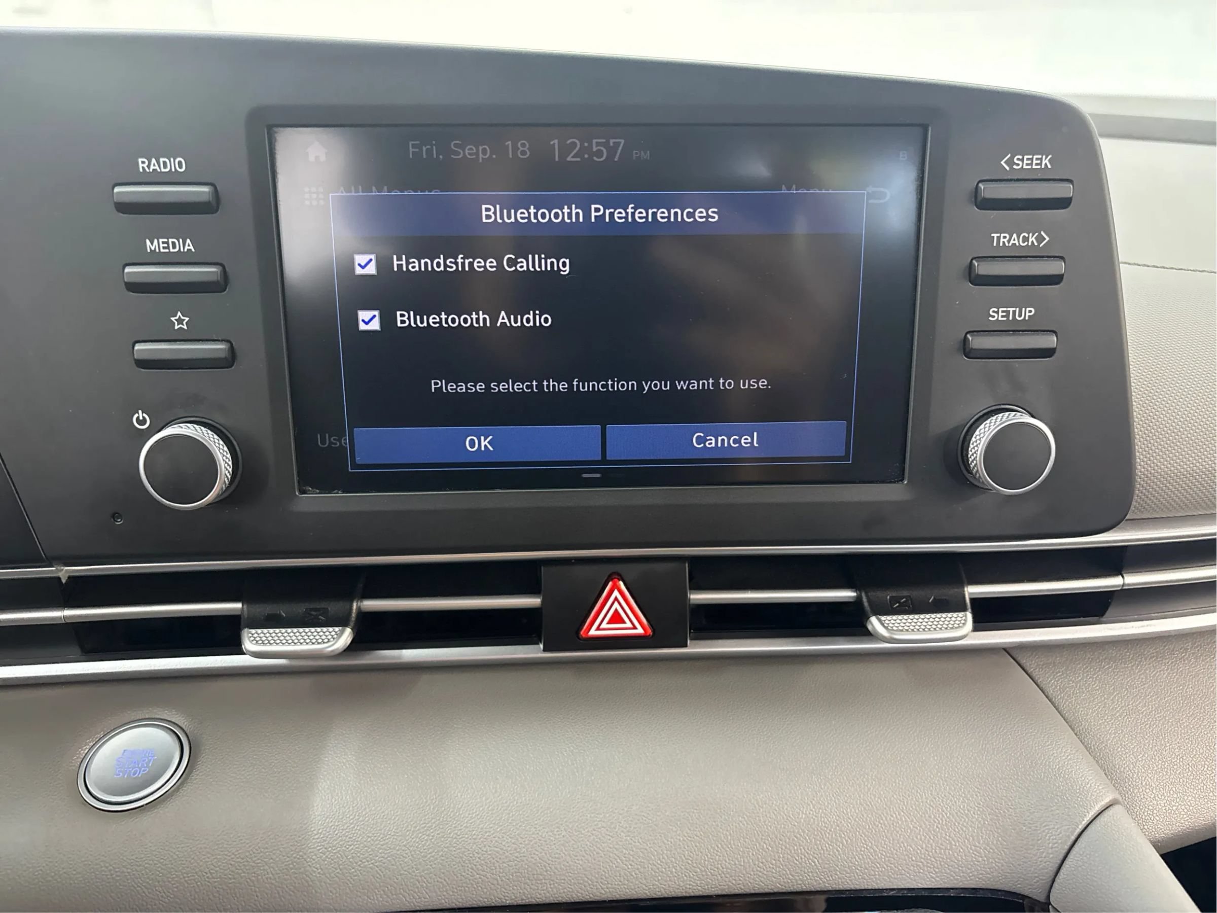 Used 2023 Hyundai Elantra SEL w/ Cargo Package FWD image 40