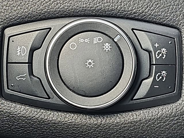 Used 2018 Ford Escape SE image 17