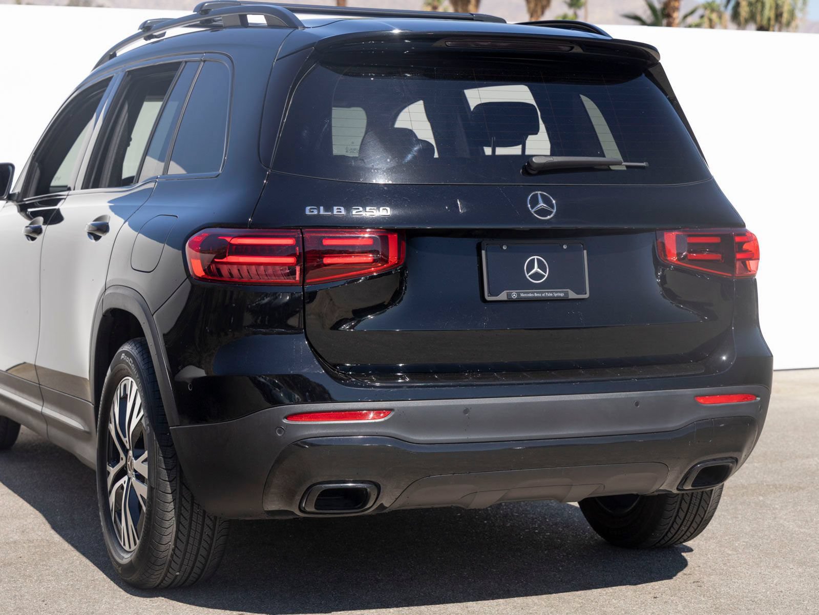 Used 2025 Mercedes-Benz GLB 250 image 8