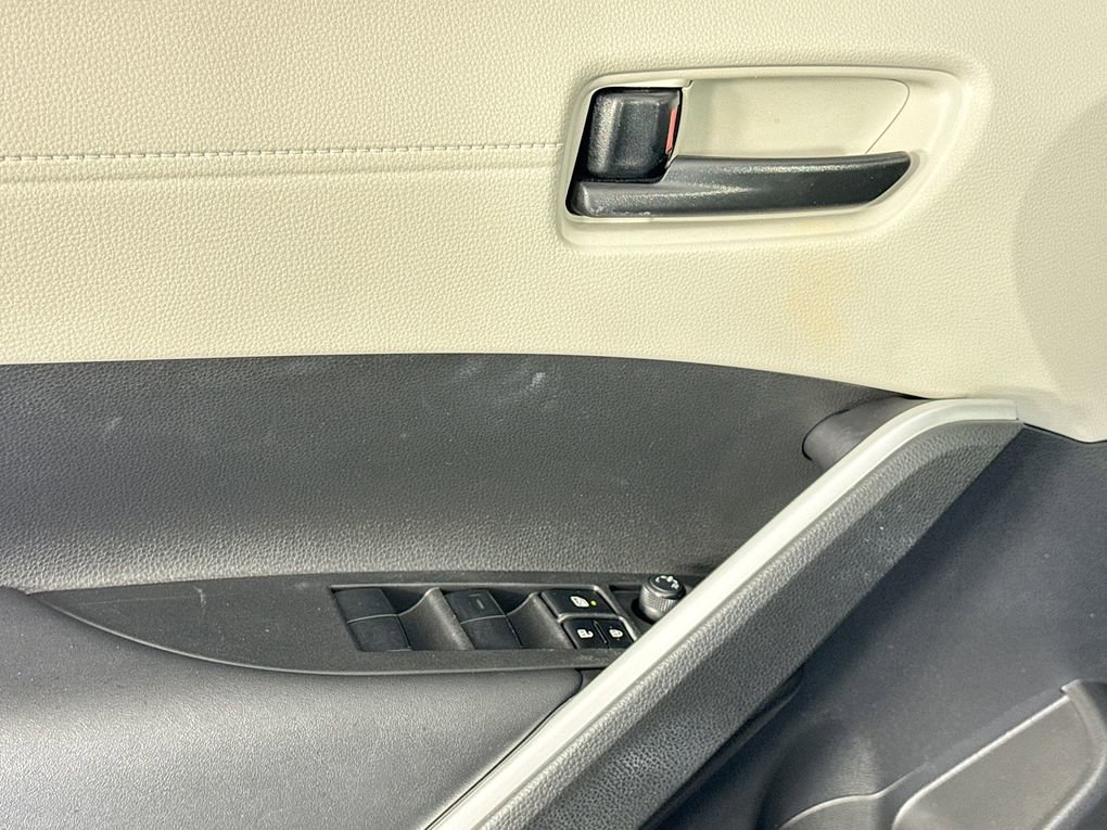 Used 2023 Toyota Corolla Cross L image 18
