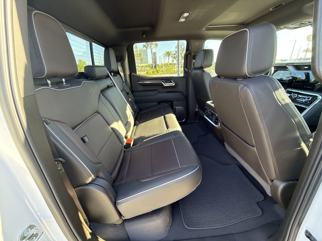Used 2025 GMC Sierra 1500 Denali w/ Denali Reserve Package image 17