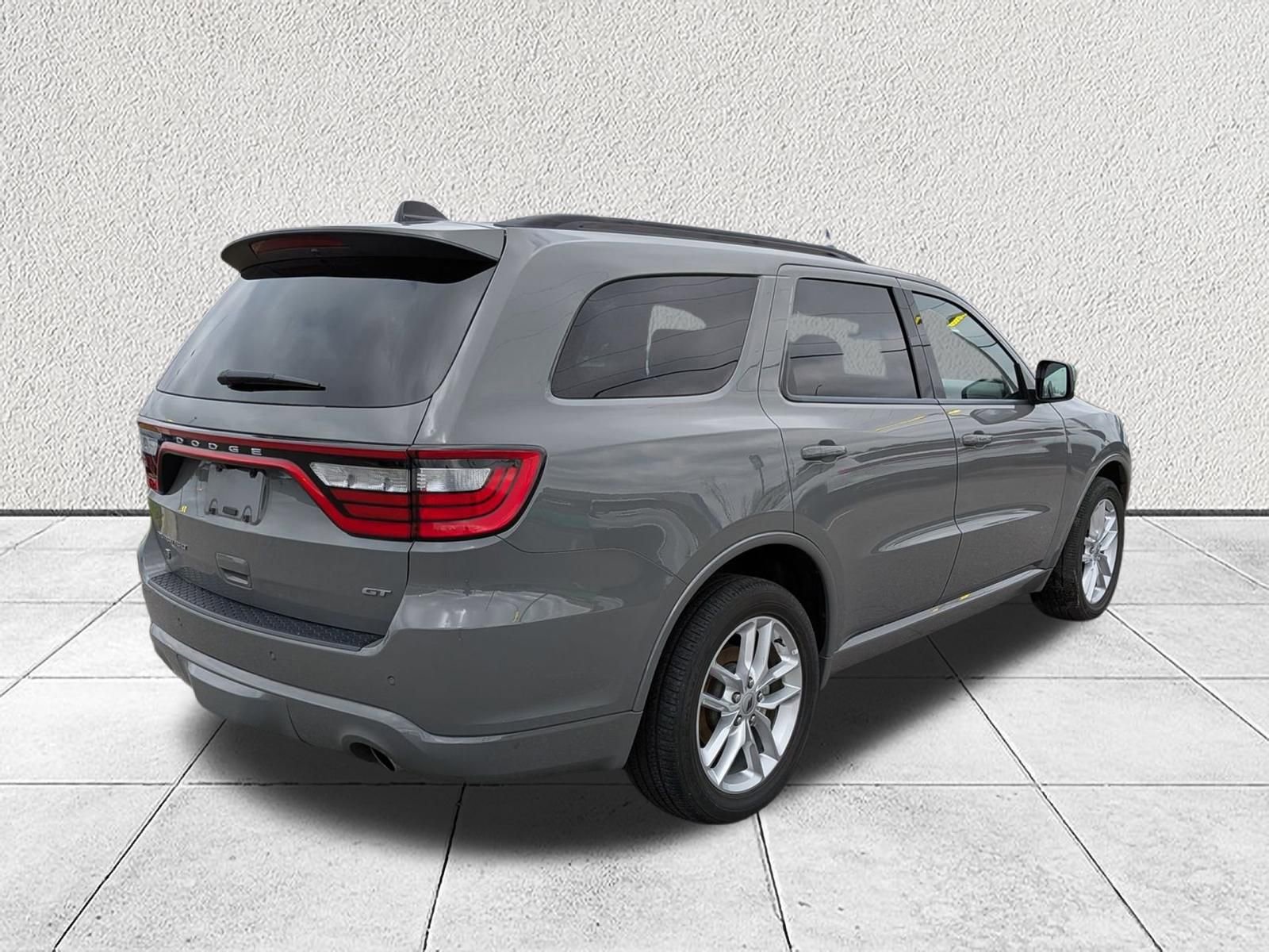 Used 2024 Dodge Durango GT image 3
