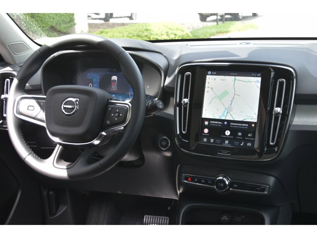 New 2026 Volvo XC40 B5 Core w/ Protection Package Premier AWD/4WD image 15