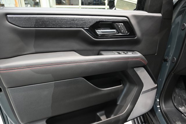 New 2026 GMC Yukon XL AT4 Ultimate w/ LPO, Illumination Package image 33