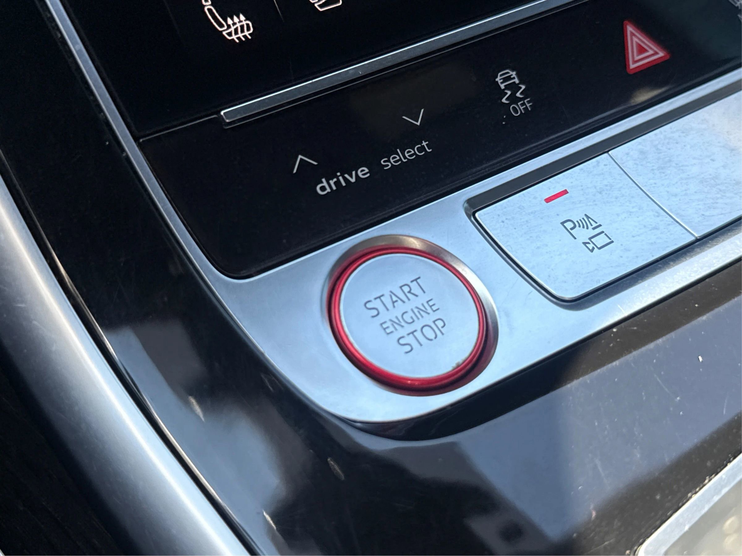 Used 2020 Audi SQ7 Prestige image 36
