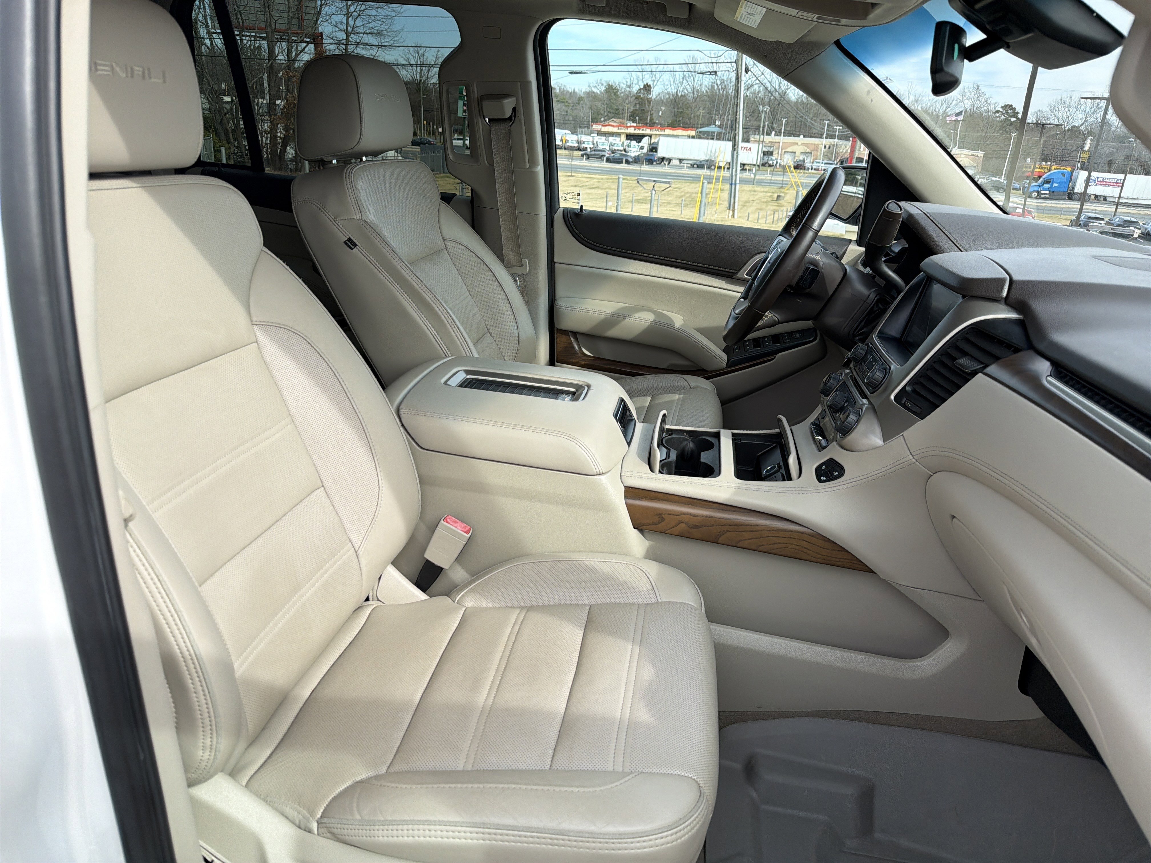 Used 2019 GMC Yukon Denali w/ Denali Ultimate Package image 33