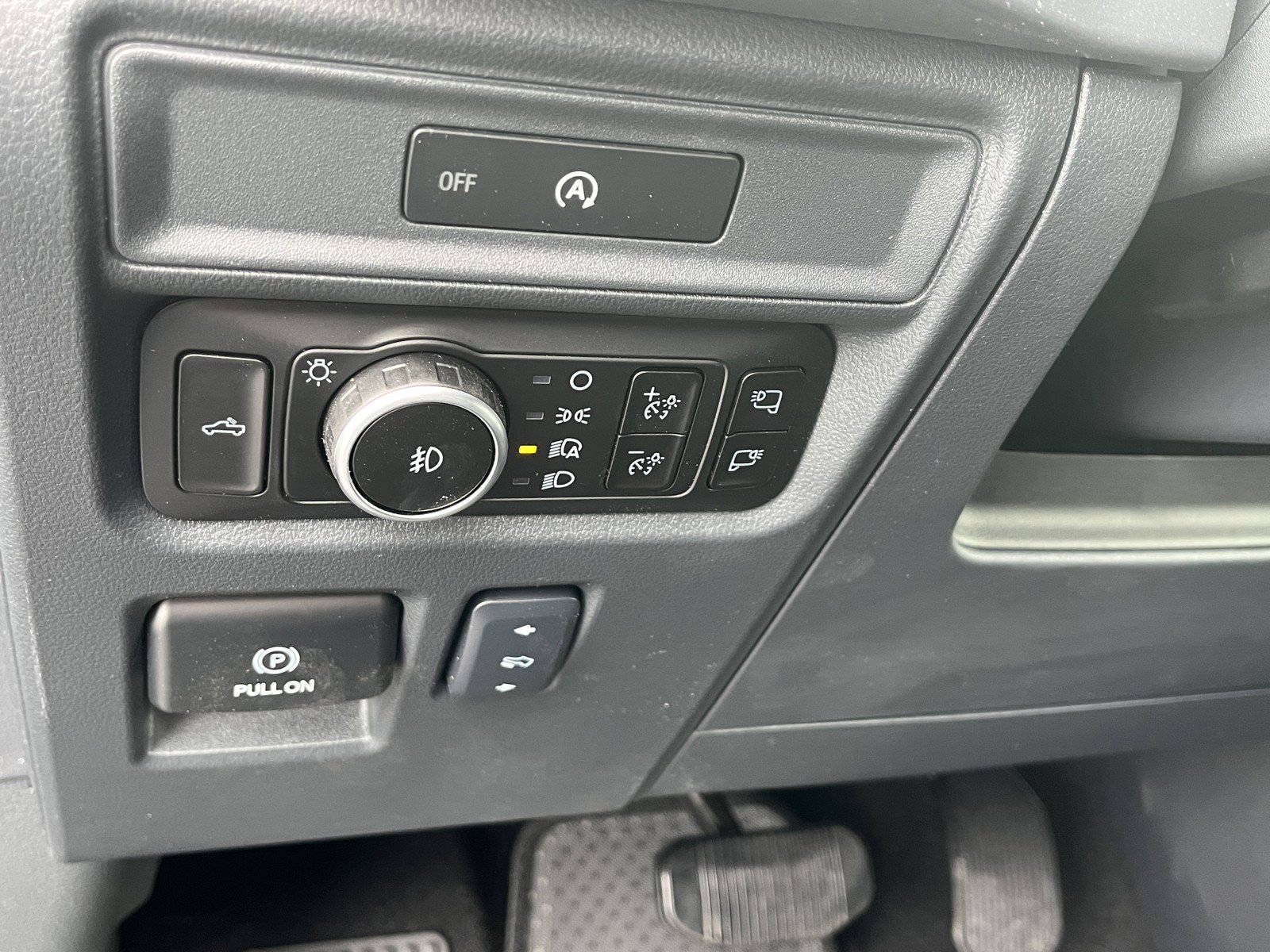 New 2025 Ford F150 XLT w/ Equipment Group 303A High image 18