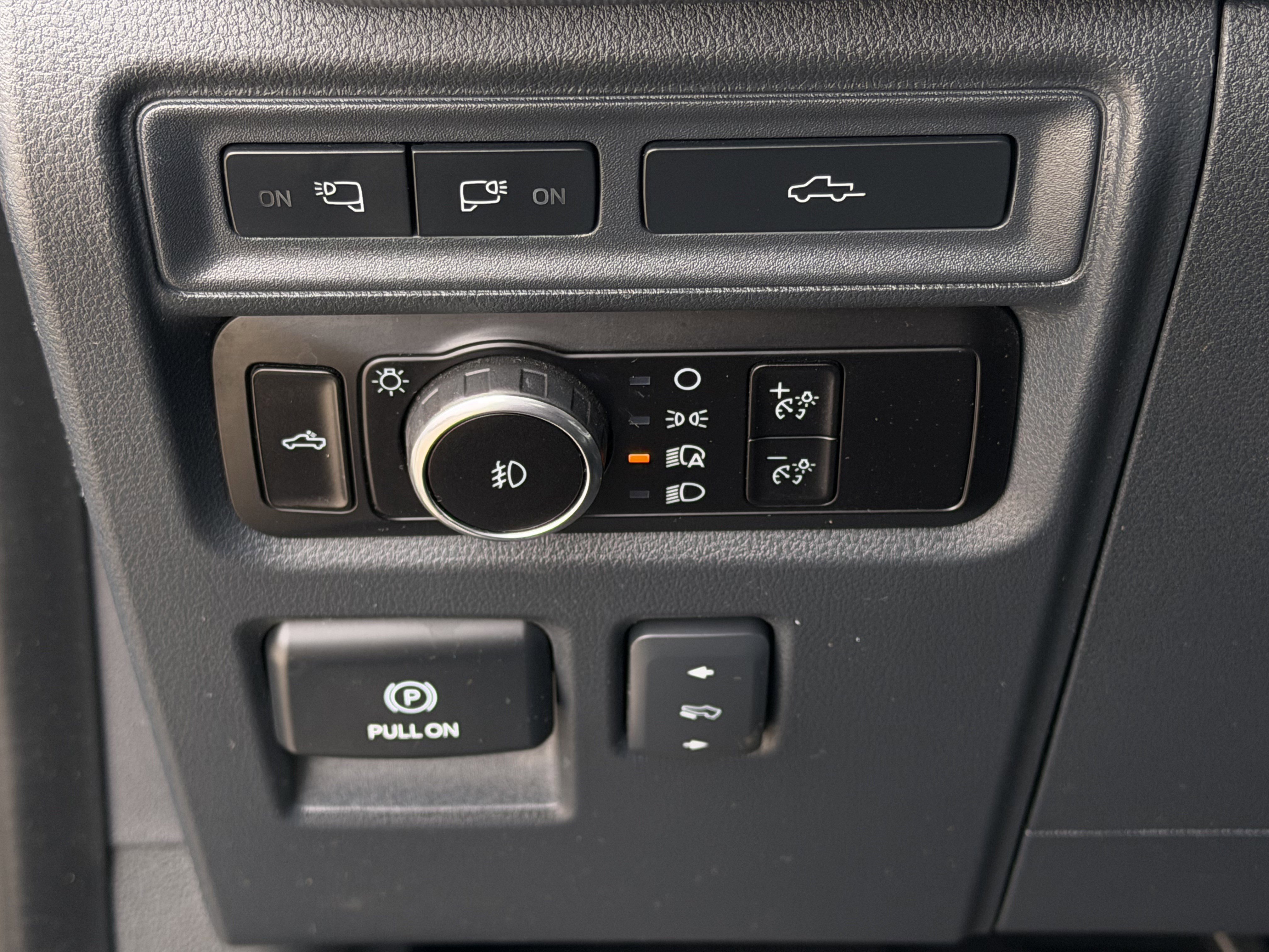 Used 2023 Ford F150 Platinum w/ Equipment Group 701A High AWD/4WD image 31