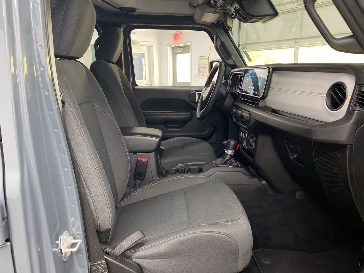 Used 2024 Jeep Wrangler Sport S image 17