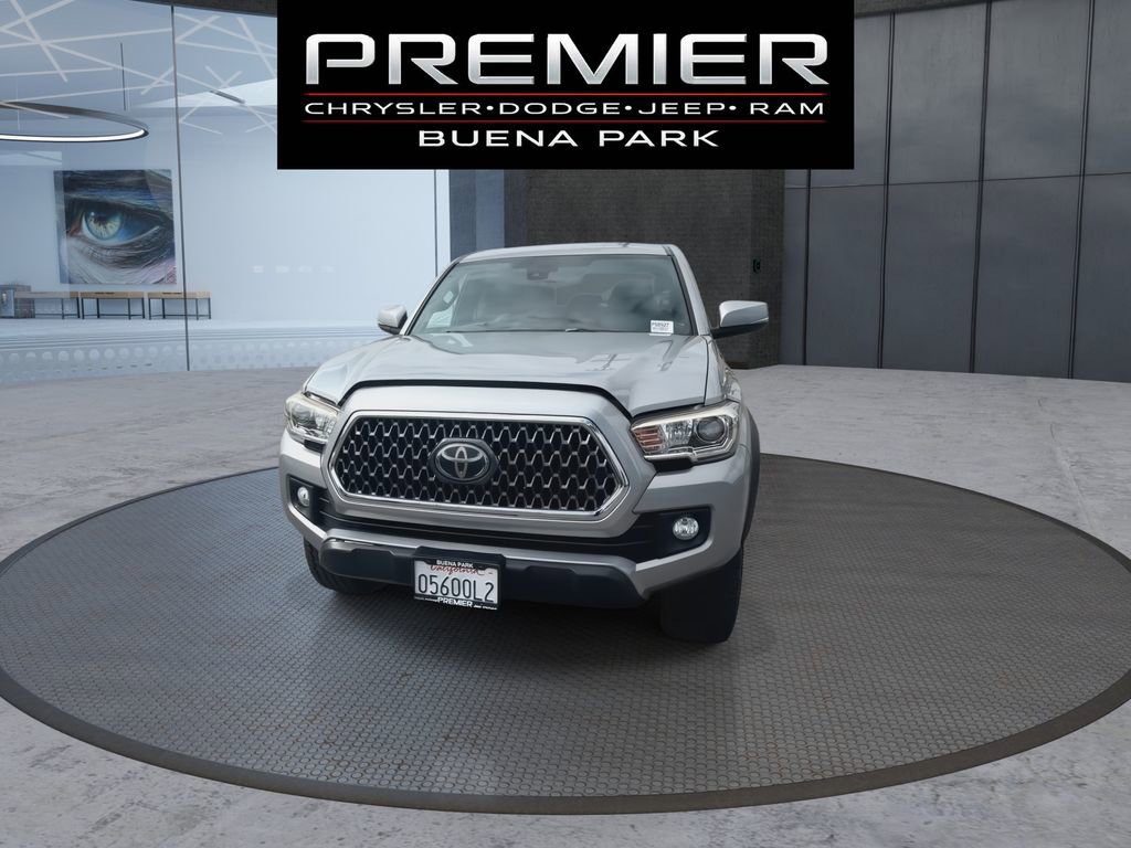Used 2018 Toyota Tacoma TRD Off-Road RWD image 3