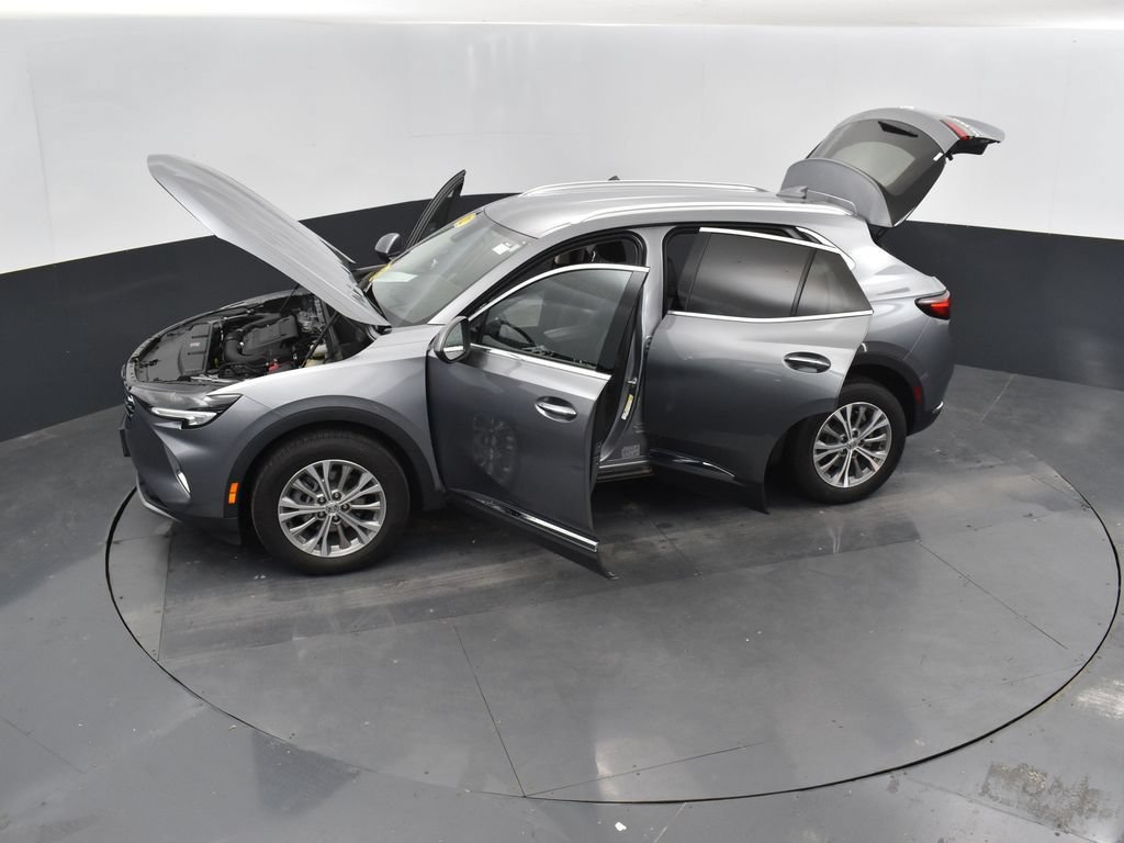 Used 2022 Buick Envision Preferred AWD/4WD image 57