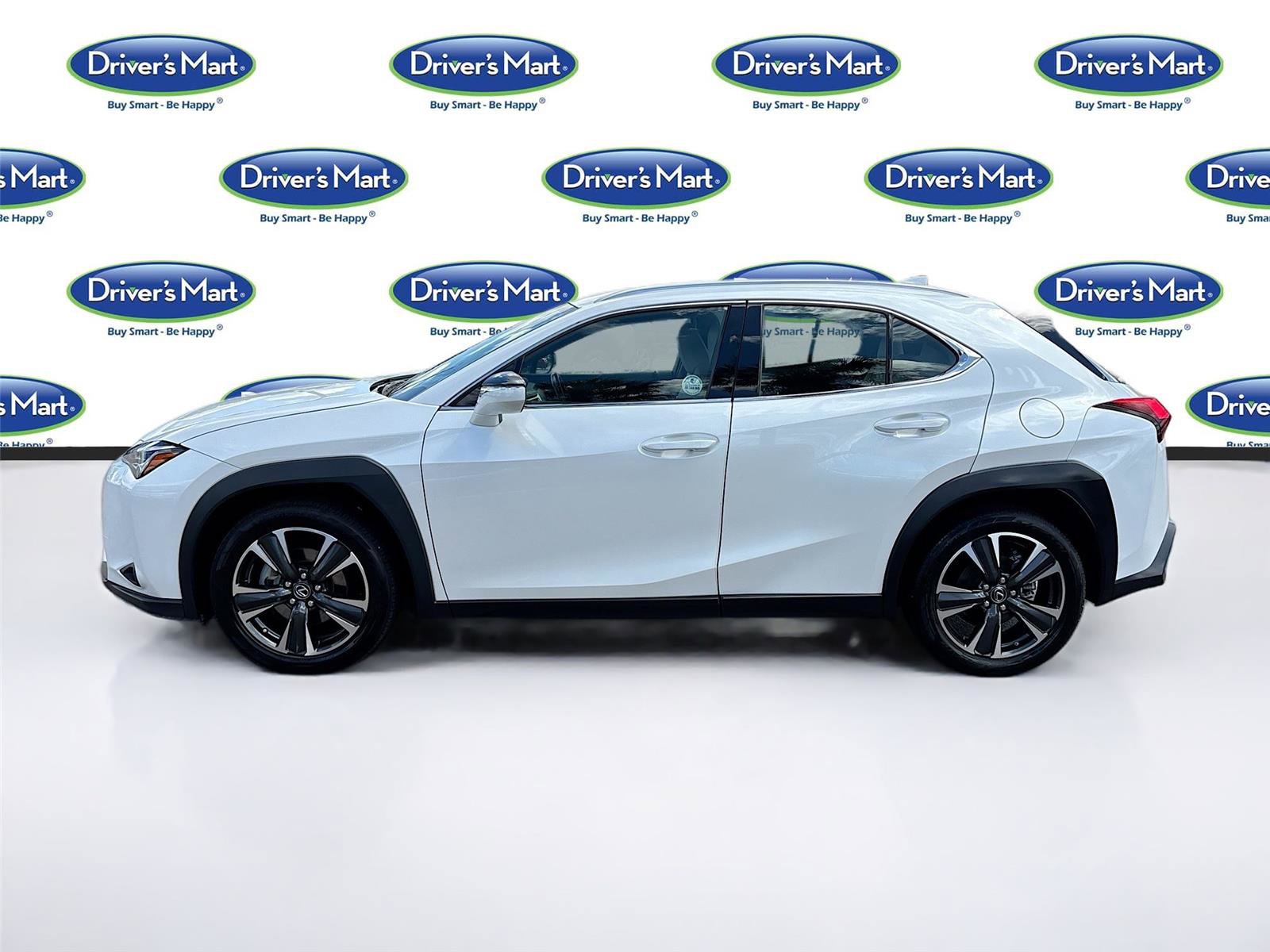Used 2019 Lexus UX 200 w/ Accessory Package 2 image 4