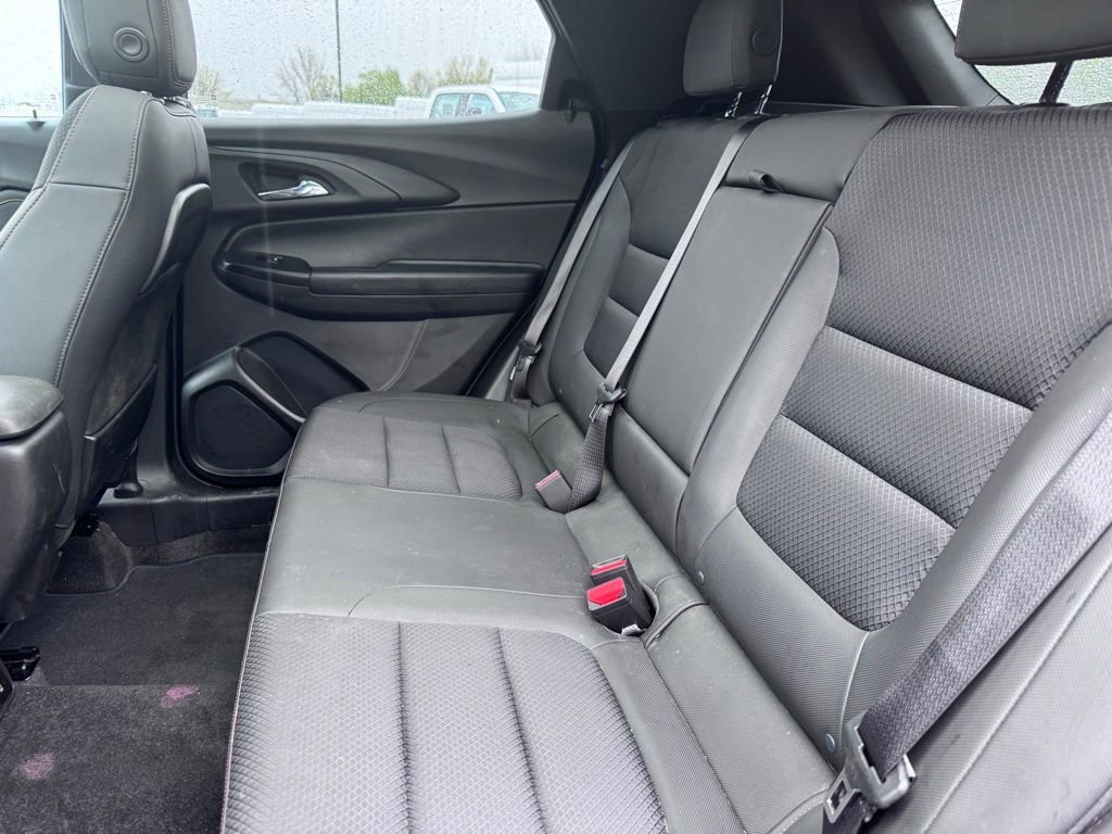 Used 2023 Chevrolet TrailBlazer RS w/ Sun and Liftgate Package AWD/4WD image 11
