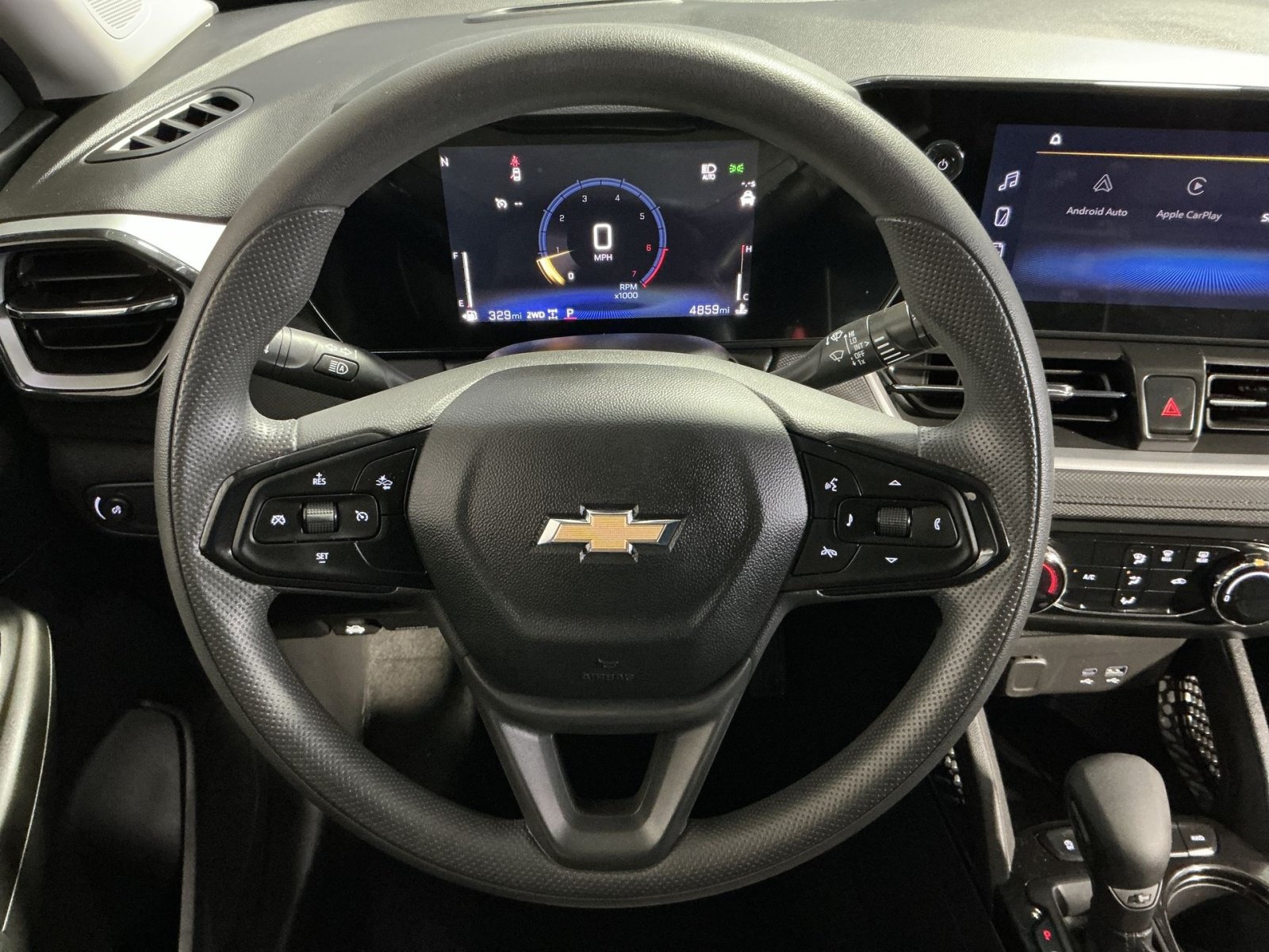 Used 2024 Chevrolet TrailBlazer LS w/ LS Convenience Package AWD/4WD image 17