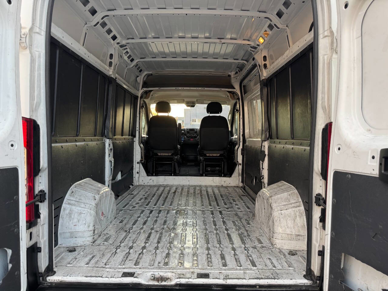 Used 2019 RAM ProMaster 2500 image 12