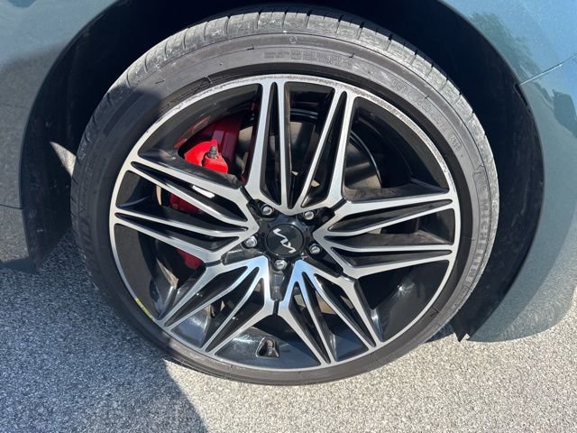 Used 2022 Kia Stinger GT1 image 11