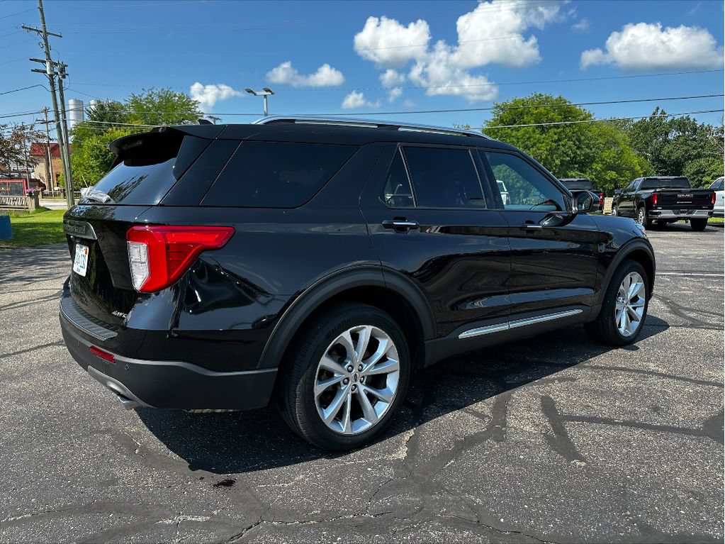 Used 2022 Ford Explorer Platinum w/ Technology Package AWD/4WD image 4