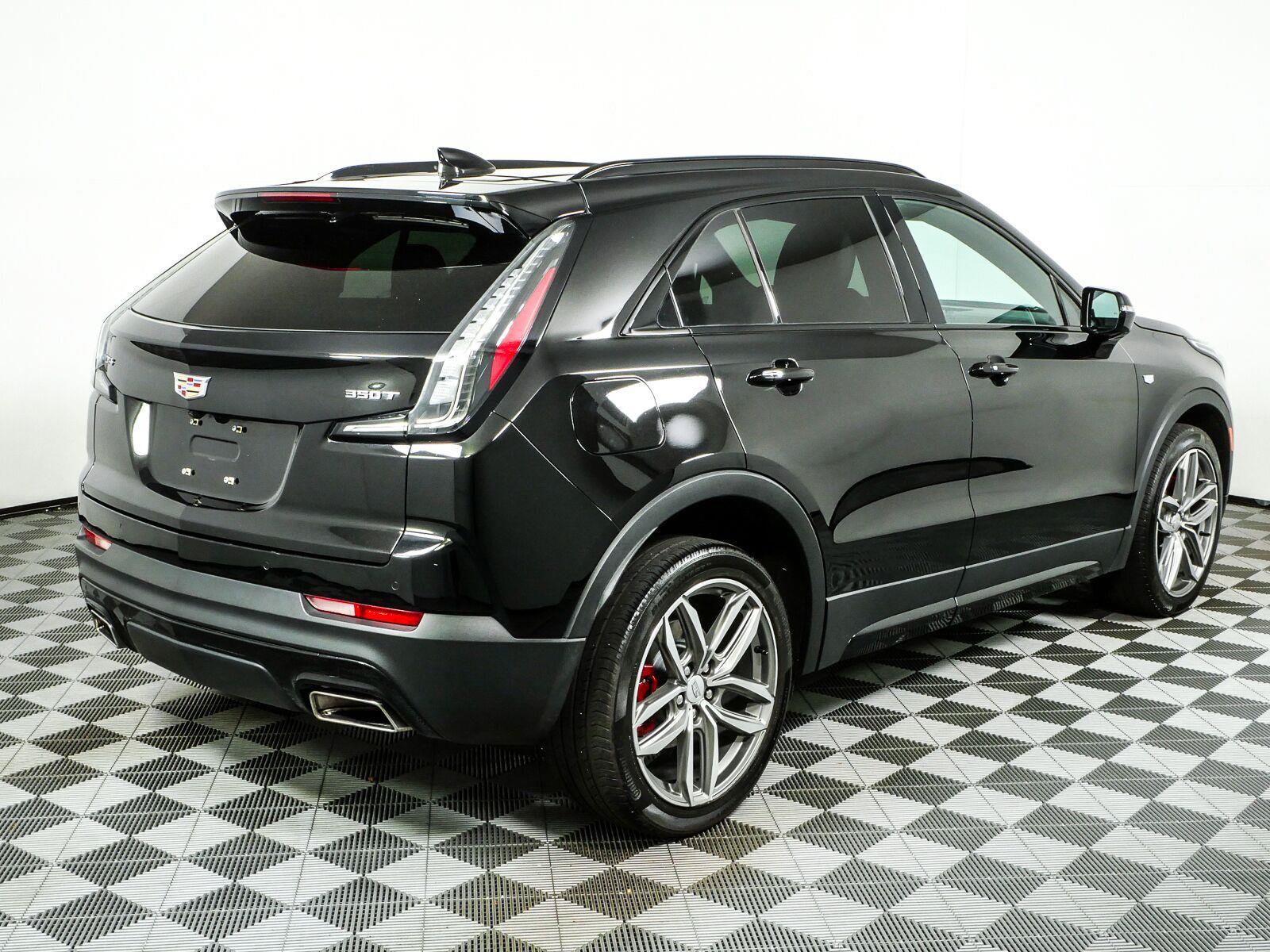 Used 2021 Cadillac XT4 Sport FWD image 29